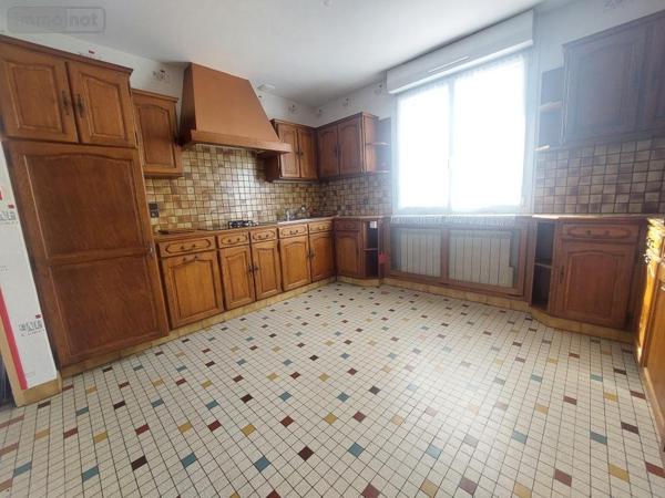 Maison à vendre à Cossé-le-Vivien en Mayenne (53230), ref : 53032-1090