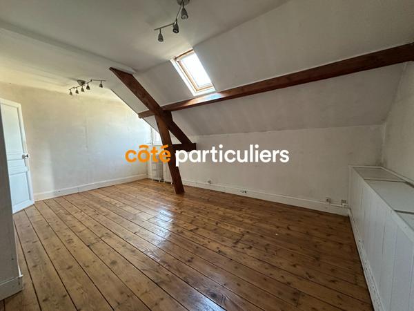Vente Maison175 m² - 7 Pièces - HAM (80400)