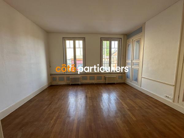 Vente Maison175 m² - 7 Pièces - HAM (80400)