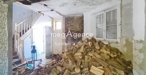 Immeuble à CERIZAY, 79140 - 137m²