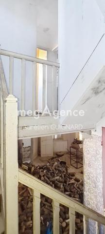 Immeuble à CERIZAY, 79140 - 137m²
