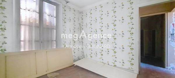 Immeuble à CERIZAY, 79140 - 137m²