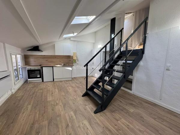 Vente                                                      Appartement
                        
                     3 pièces                      48 m2                     à Manosque