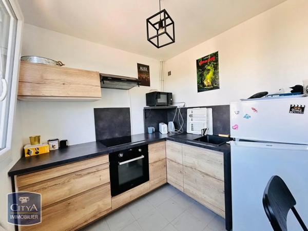 Appartement à louer 1 pièce 26.6m² Laval (53000)