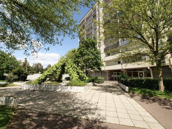 77350 Mee-sur-seine Croix Blanche-Plein Ciel-Nord Est Appartement 2 pièces - 47m²