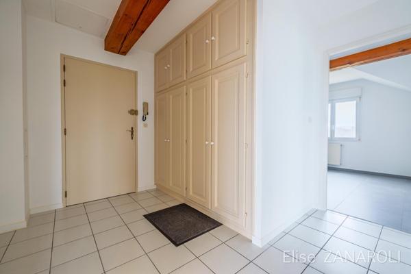 Appartement F3 avec balcon et garage à Maison-Rouge