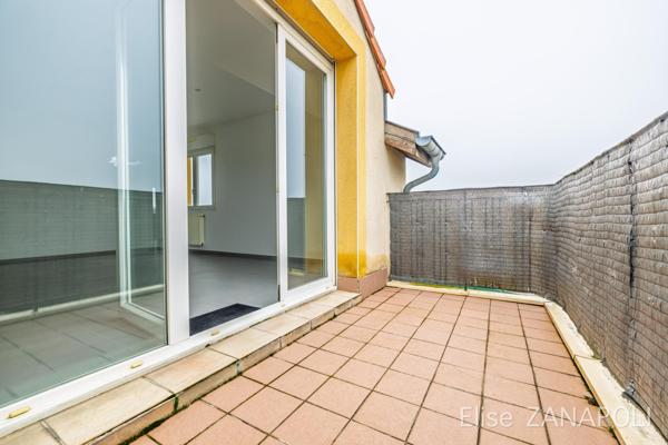 Appartement F3 avec balcon et garage à Maison-Rouge