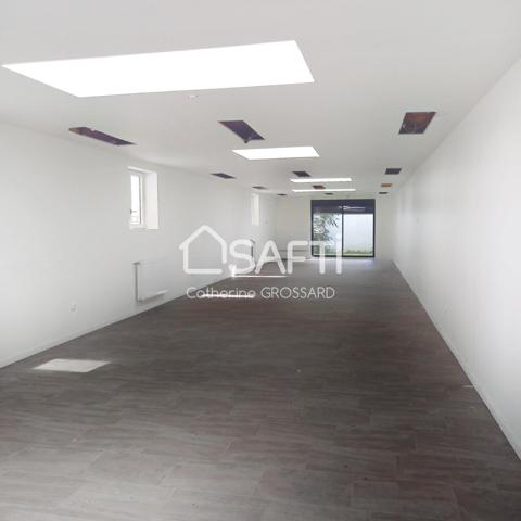 Immeuble de 225 m² surface environs situé à LOOS