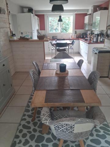 Maison à AURAY, 56400 - 5 pièces 115m²