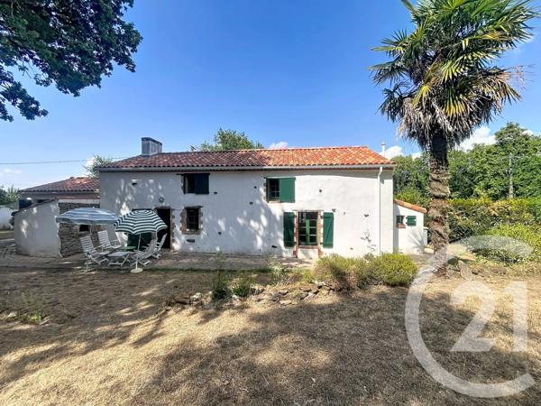 Appartement F6 à vendre  6 pièces - 193 m 2   LA ROCHE SUR YON  - 85