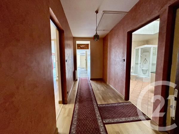 Appartement F6 à vendre  6 pièces - 193 m 2   LA ROCHE SUR YON  - 85