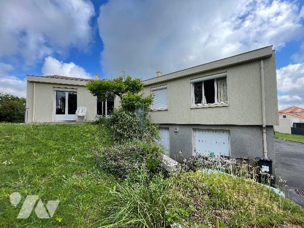 Maison sur sous-sol complet – Saint-Rémy-en-Mauges