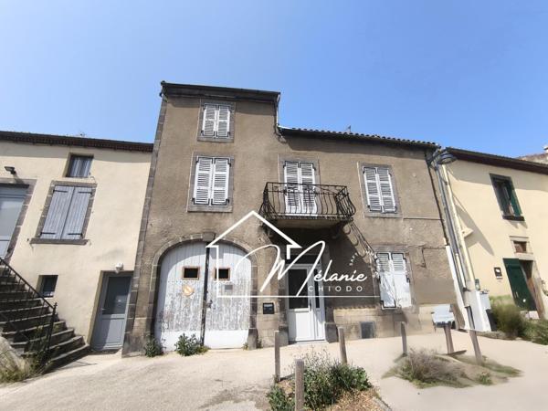 Maison de village lumineuse