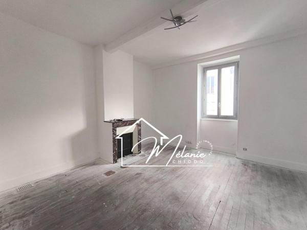 Maison de village lumineuse