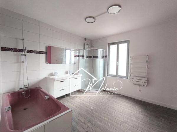 Maison de village lumineuse