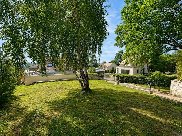 Maison Triel Sur Seine 7 pièce(s) 149 m2 €490 000 ** - Référence 1116