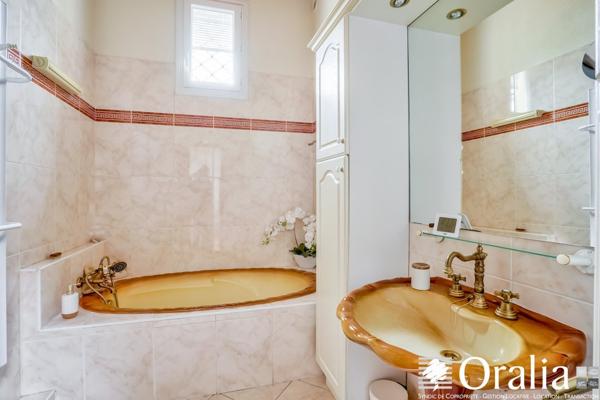 Maison/villa · Vente Bordeaux (33200) 6 pièces · 135m²
