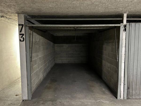 Parking 10 m² LYON