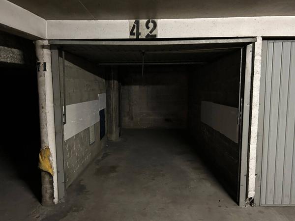 Parking 10 m² LYON