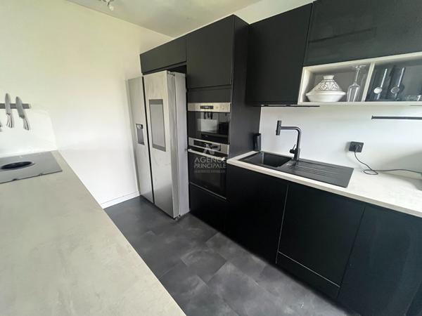Superbe appartement 3 pièces à vendre à Cergy - Confort et commodités à portée de main ! 190 000 € **  - Référence  2308