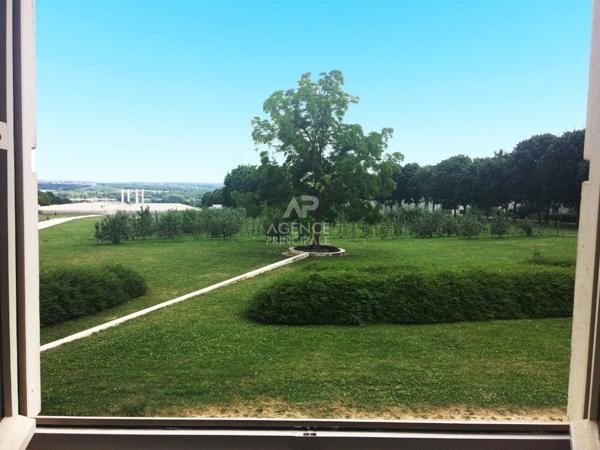 Superbe appartement 3 pièces à vendre à Cergy - Confort et commodités à portée de main ! 190 000 € **  - Référence  2308