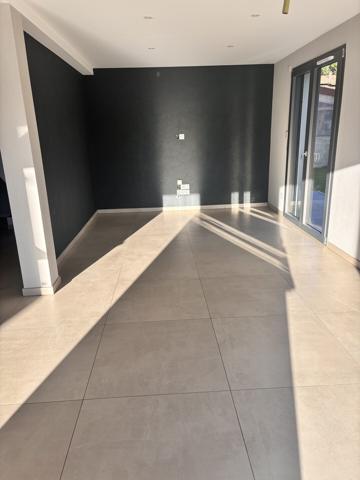 Maison récente F4 – 120 m² – Bians-les-Usiers