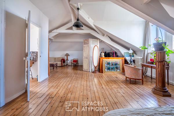 Meulière de caractère avec jardin arboré