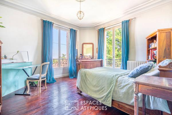 Meulière de caractère avec jardin arboré