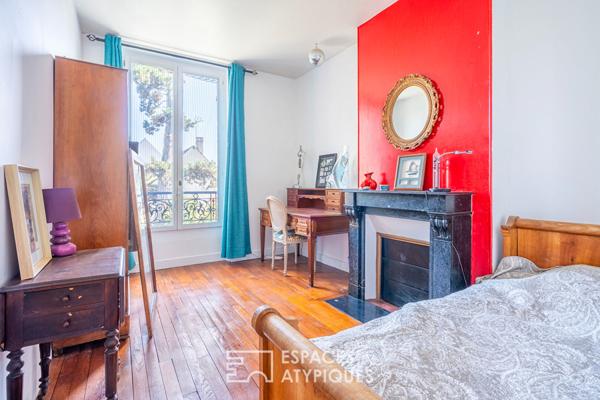 Meulière de caractère avec jardin arboré