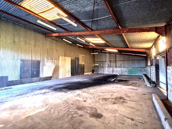 Local Commercial - 440 m²