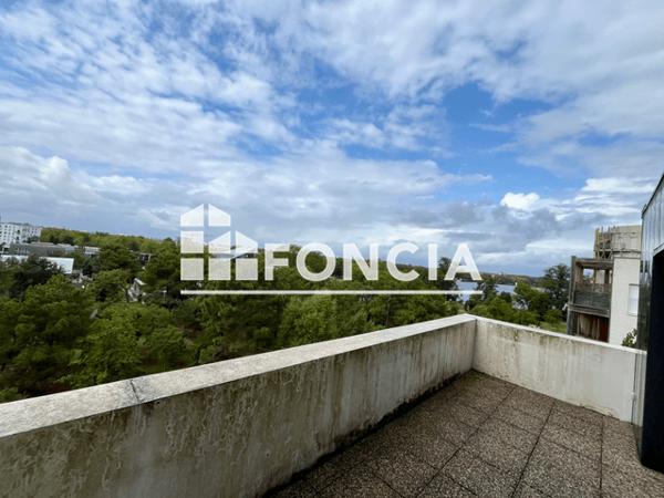 Location Appartement 3 pièces 64.38 m² - 28 AVENUE ANDRE REINSON Bordeaux 33300