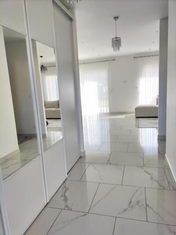 Maison moderne 2020 – 125 m², 3 chambres, jardin 600 m², RT 2012, PMR – La Chapelle-du-Noyer (28200)