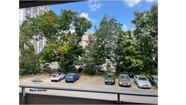 Appartement à vendre 5 pièces LES ABYMES (971)