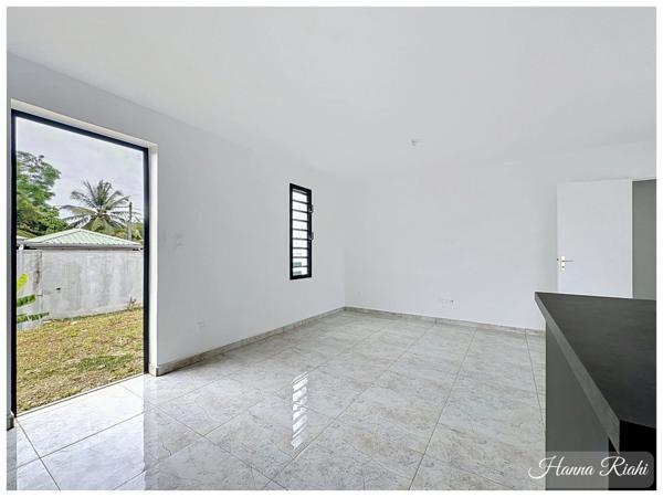 Maison à vendre 4 pièces BAIE MAHAULT (971)