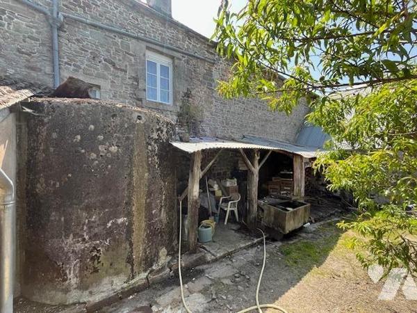 Le Mont Dol : Corps de ferme avec dépendances