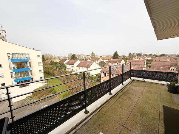 Appartement Cergy 3 pièce(s) 54 m2 €244 000 ** - Référence 2274