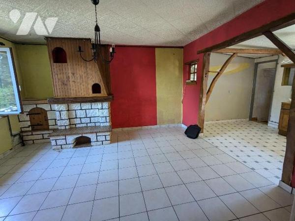 A VENDRE - Pas-de-Calais - FREVENT- MAISON DE PLAIN-PIED A CONFORTER 57m² HAB. comprenant : ent...