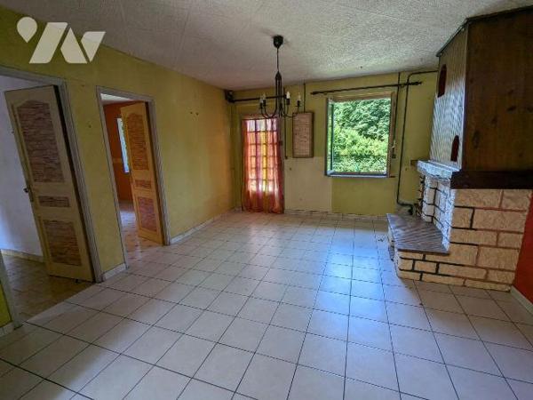 A VENDRE - Pas-de-Calais - FREVENT- MAISON DE PLAIN-PIED A CONFORTER 57m² HAB. comprenant : ent...