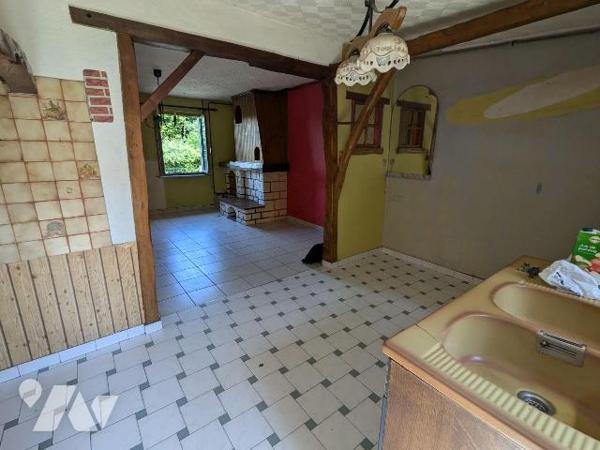 A VENDRE - Pas-de-Calais - FREVENT- MAISON DE PLAIN-PIED A CONFORTER 57m² HAB. comprenant : ent...