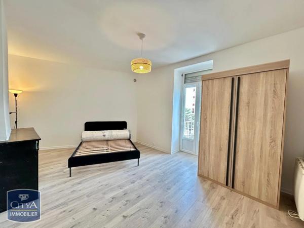 Appartement à louer 2 pièces 40.6m² Saint-Étienne (42000)