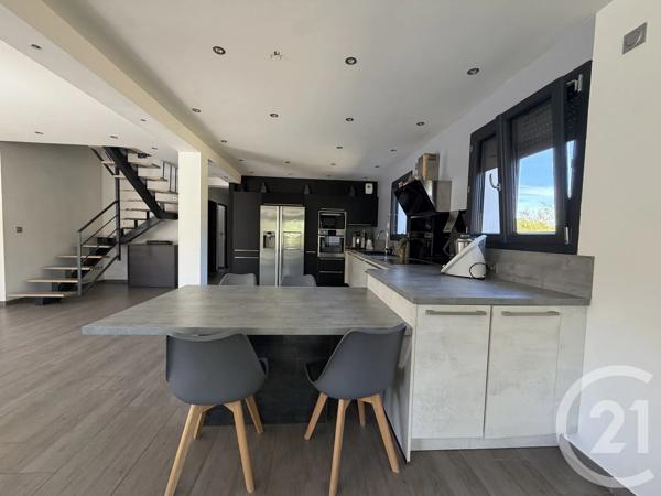 Maison à vendre  7 pièces - 160 m 2   CHIRENS  - 38