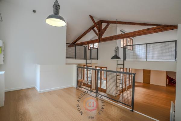 Appartement 6 pièce(s) 3 chambre(s) 104 m²