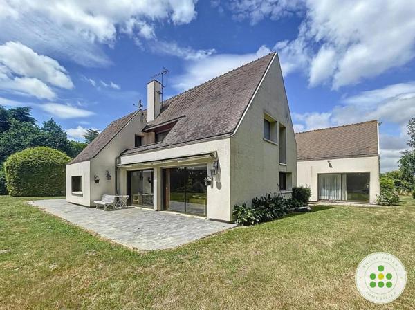 Maison 8 pièces - 330 m²