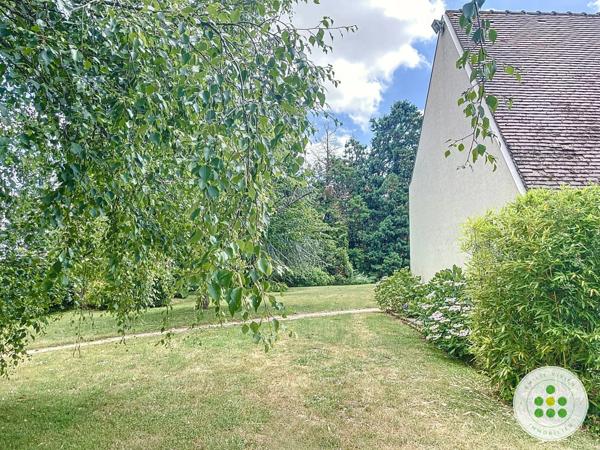 Maison 8 pièces - 330 m²
