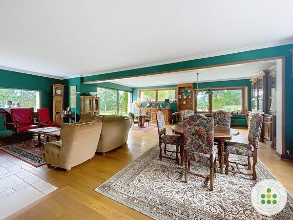 Maison 8 pièces - 330 m²