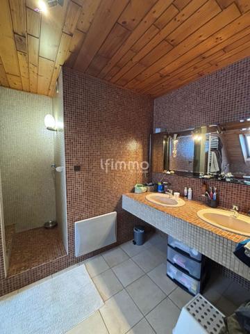 Ensemble Immobilier 11 pièces 285 m²