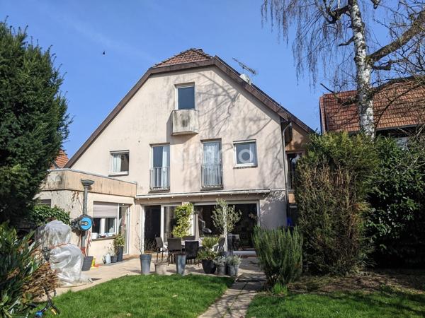Ensemble Immobilier 11 pièces 285 m²