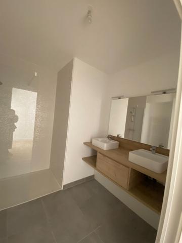 Appartement T3 Avec terrasse et Parking bord de Loire BAISSE DE PRIX