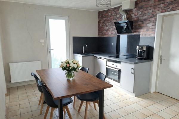 Maison de plain-pied avec jardin – Saint-Yzan-de-Soudiac