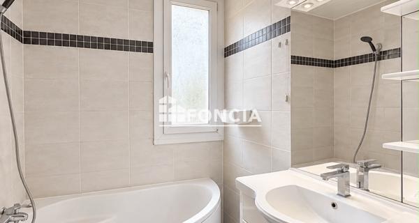 À vendre Appartement 3 pièces 79 m² - Francheville 69340